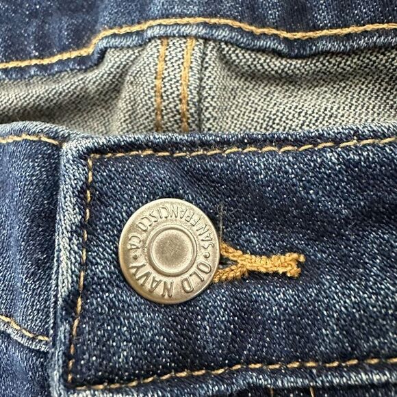 Old Navy High-Waisted Button-Fly O.G. Straight Ripped Cut-Off Jeans size 12 - Picture 5 of 11